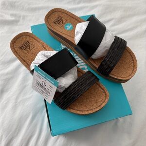 NWT Reef Cushion Vista HI Sandals